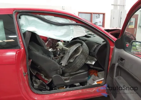 2008 Ford Focus Se/Ses из США, поврежденный, VIN 1FAHP33N88W177109